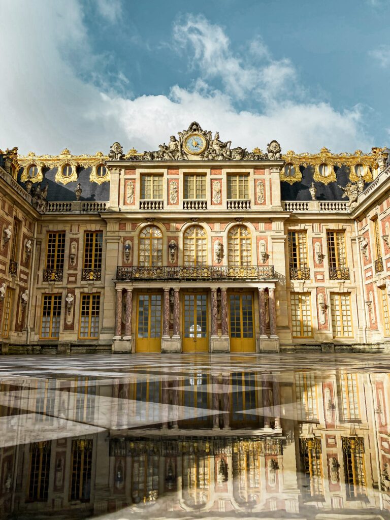 Express Private Visit to Palace of Versailles and Gardens